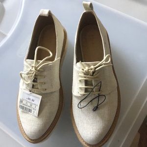 Zara Oxford 7 1/2 White Canvas Wedge New